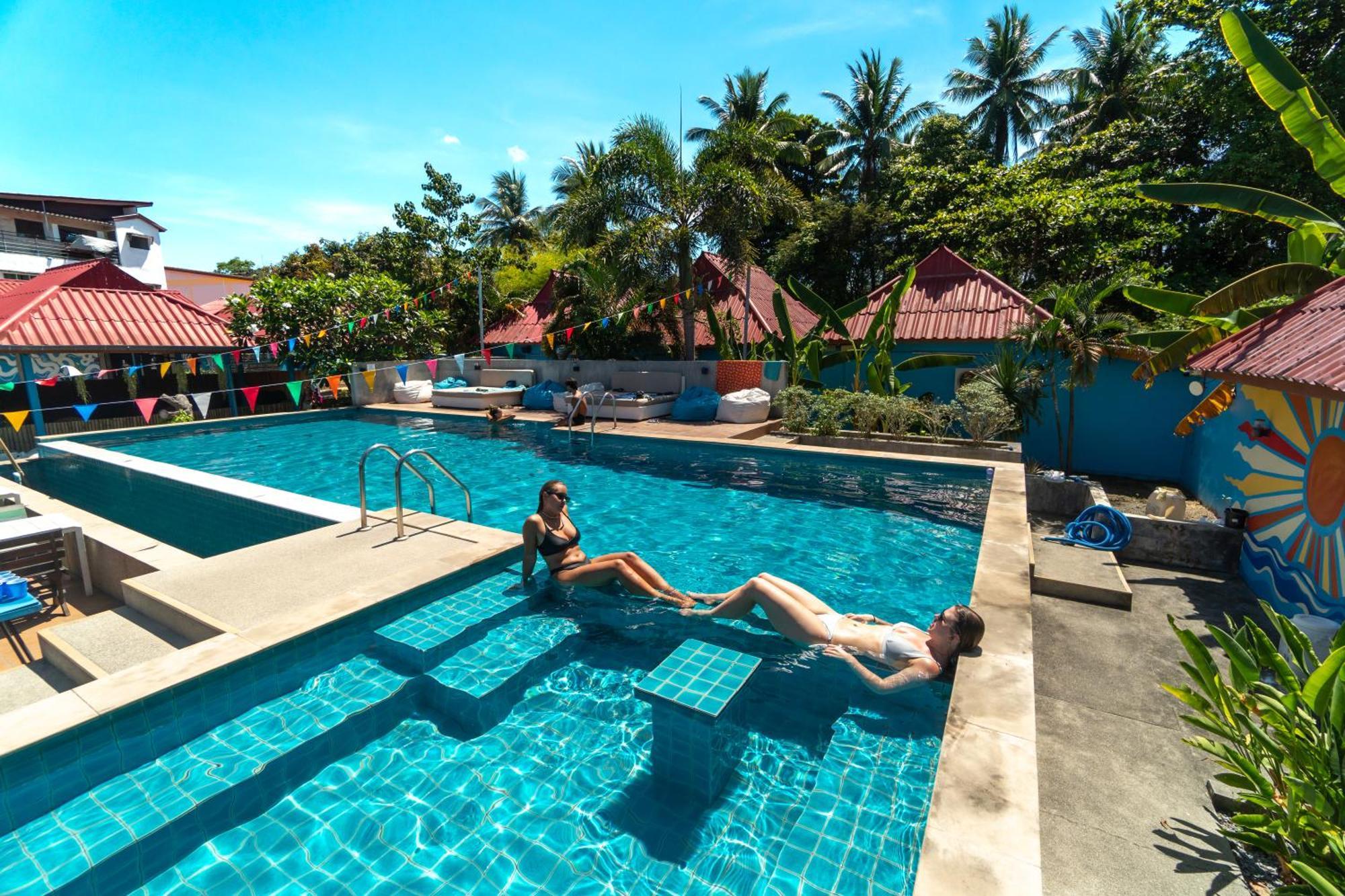 Bodega Koh Pha Ngan Pool Hostel Baan Tai Ngoại thất bức ảnh